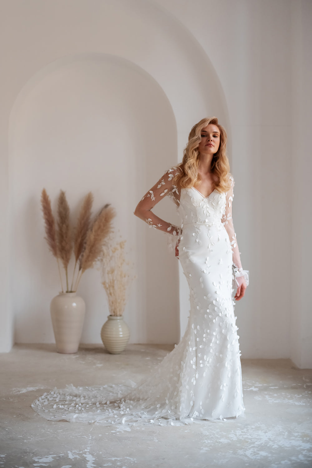 Olivia Backless Maxi Dress - White Crepe – Pretty Lavish